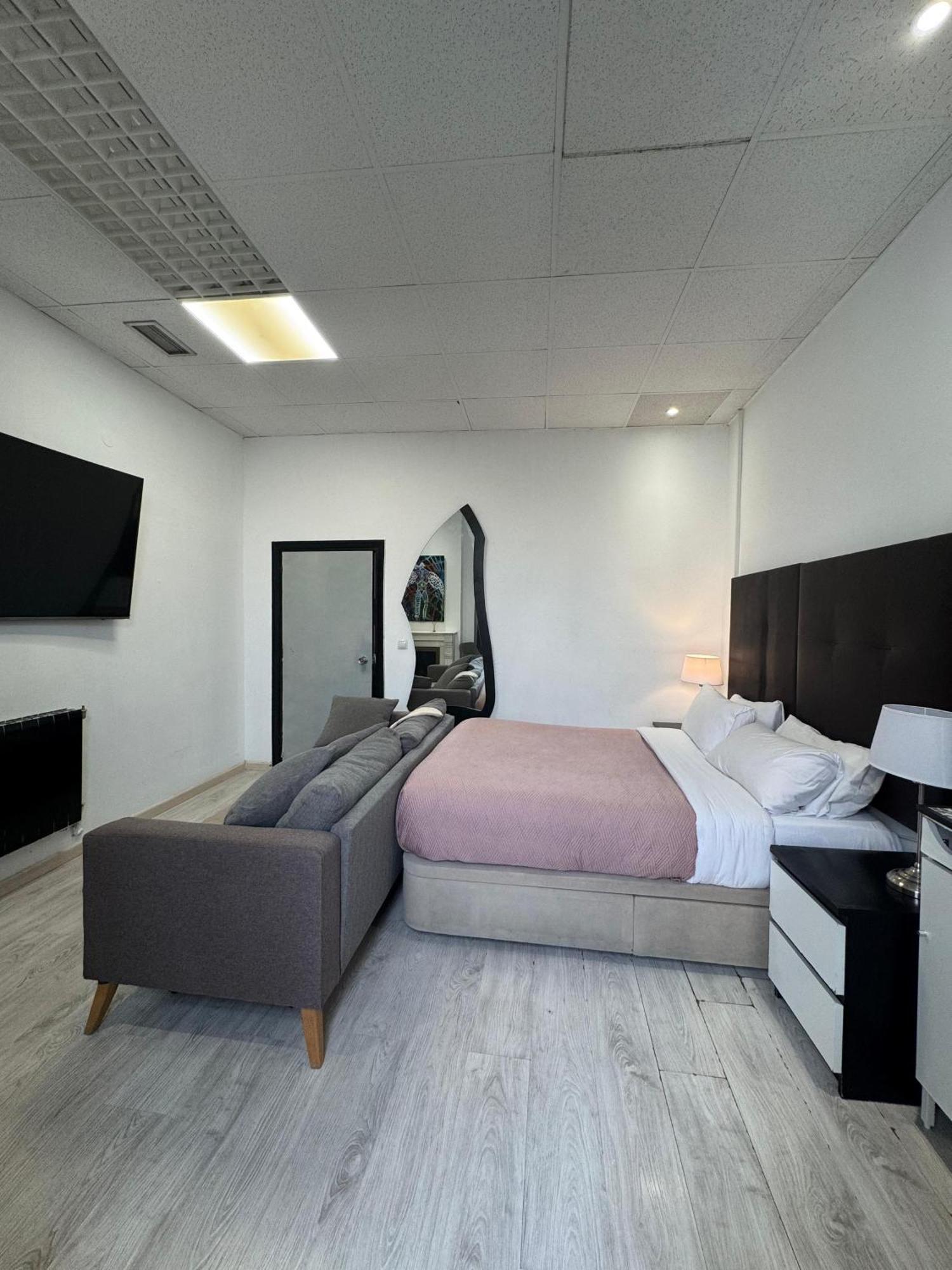 Opera Lux Hotel - Madrid — Fotos 1